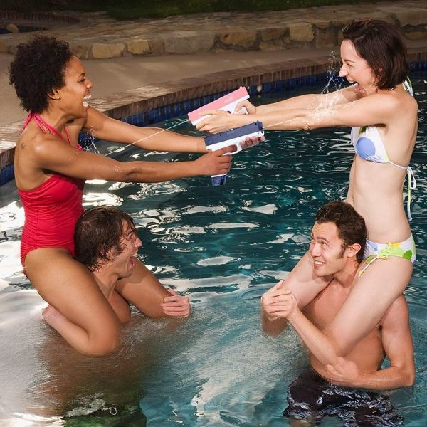 AquaBlast - Hyperstarke Wasserpistole